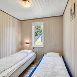Jonnhild - 700m From The Sea By Interhome 度假居