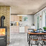 度假居 Jonnhild - 700m From The Sea By Interhome *